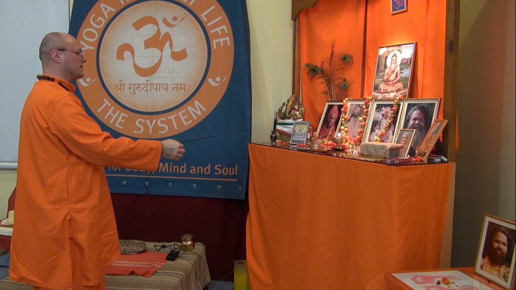 MM Swami Vivek Puri and Swami Gopal Puri visit Budapest Ashram